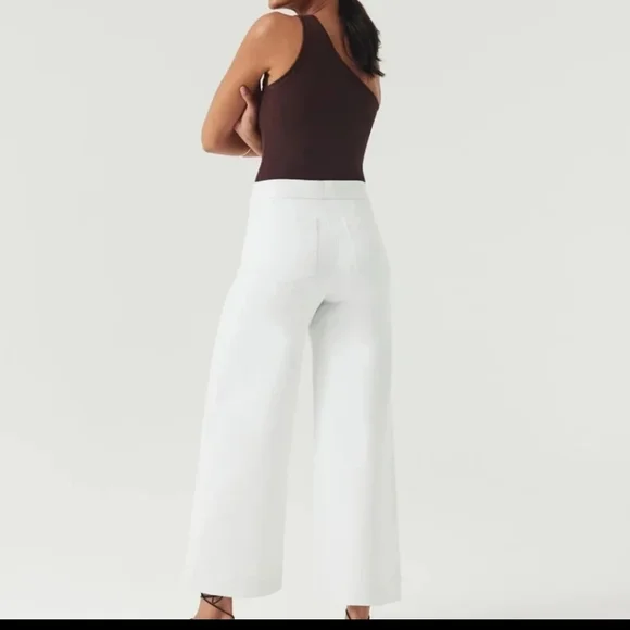 ▪️SPANX On-The-Go Cropped Wide Leg Pants in Classic White M Petite #93 - Picture 3 of 13